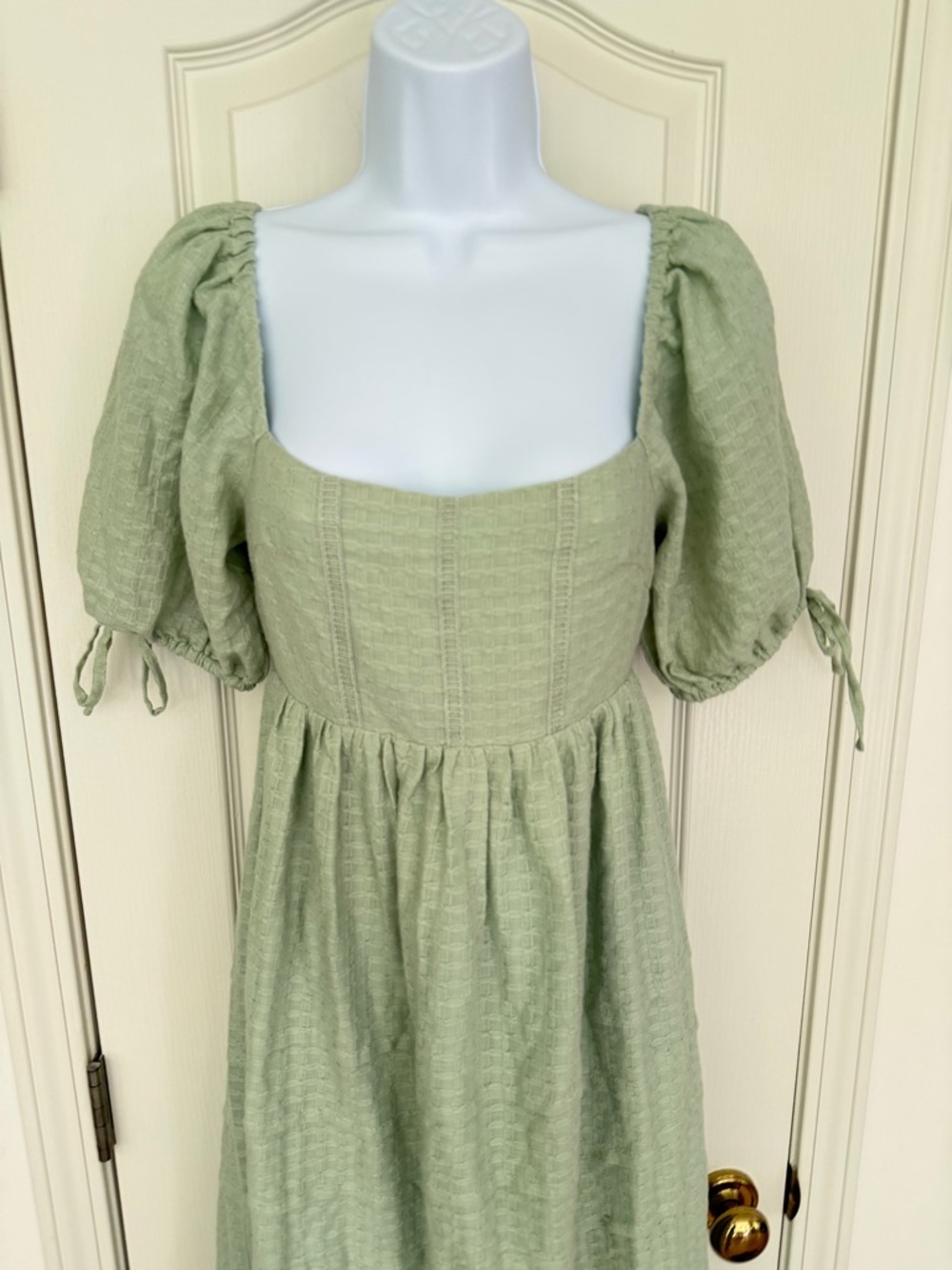 Showpo Dress Sage Green US 4 Cotton Gauze Puff Sleeve Open Back Midi Cottagecore - Picture 3 of 12